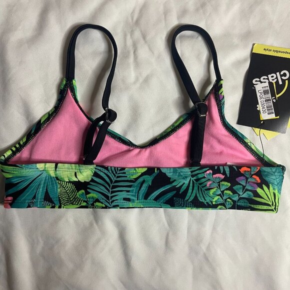 Art & Class girls' swimsuit mixed of different colors. Size S (6/7). And M (8). - Picture 8 of 12